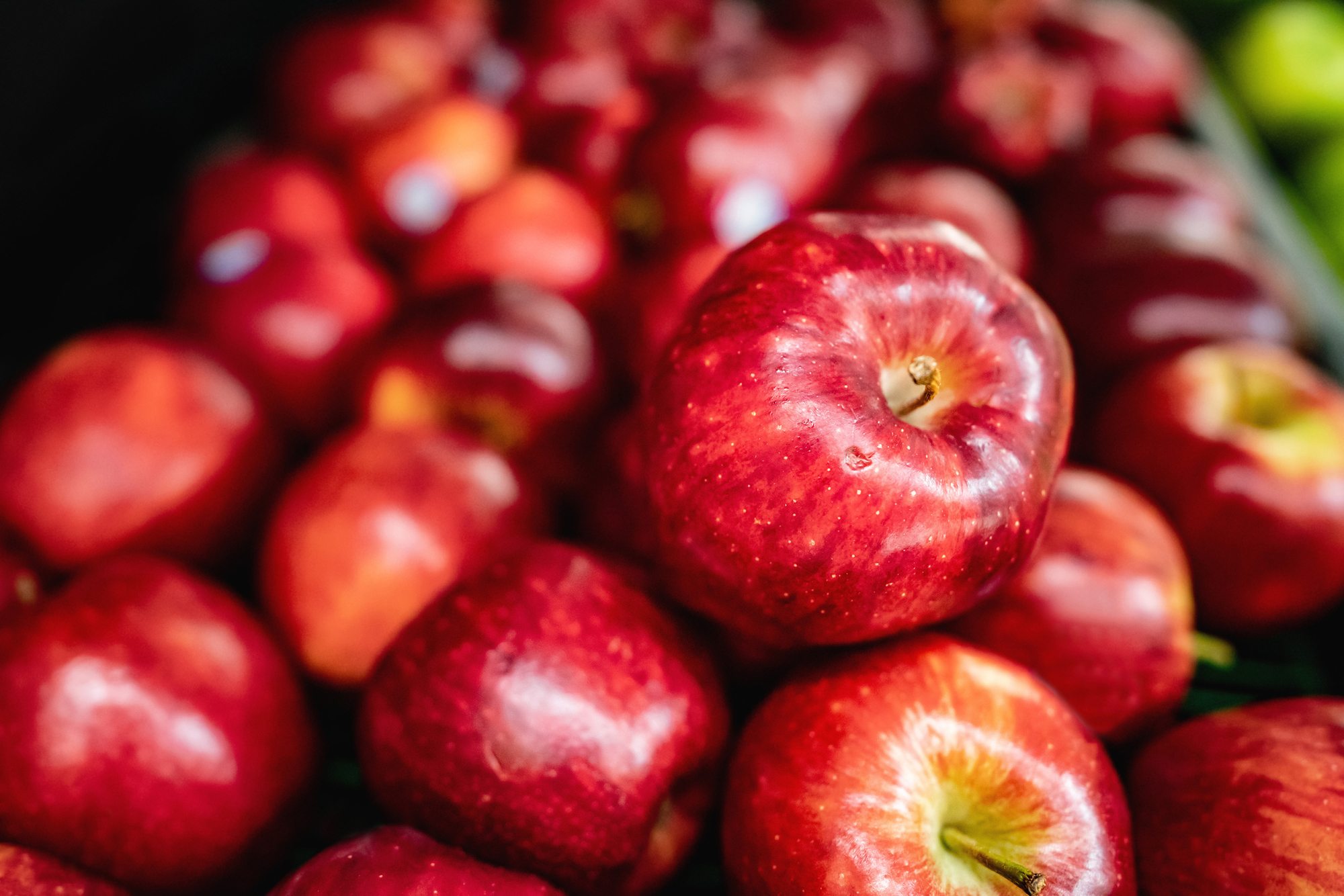 Delicious red apples